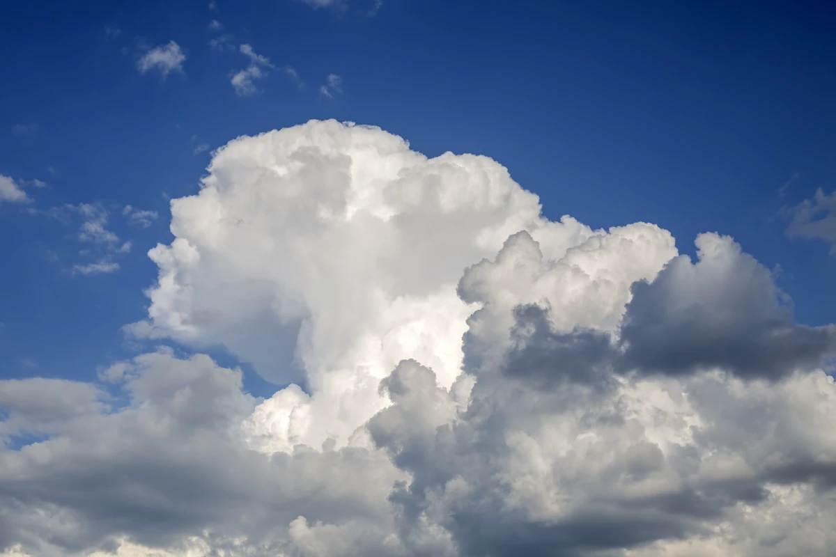 Cloud Computing : Maîtrisez les Enjeux Juridiques pour Sécuriser vos Contrats